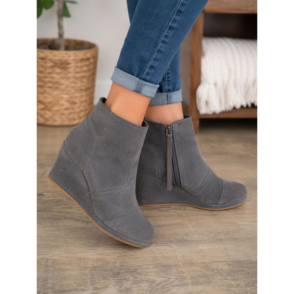 TOMS Women's Gray Suede Wedge Ankle Boots Side Zip Size 8 NWOT Comfort